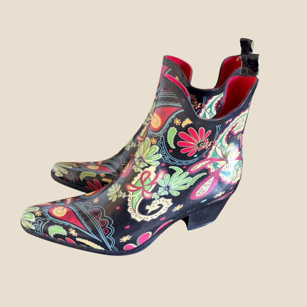 Corkys Womens 10 Black Floral Paisley Rubber Rain Boots Western Ankle Country